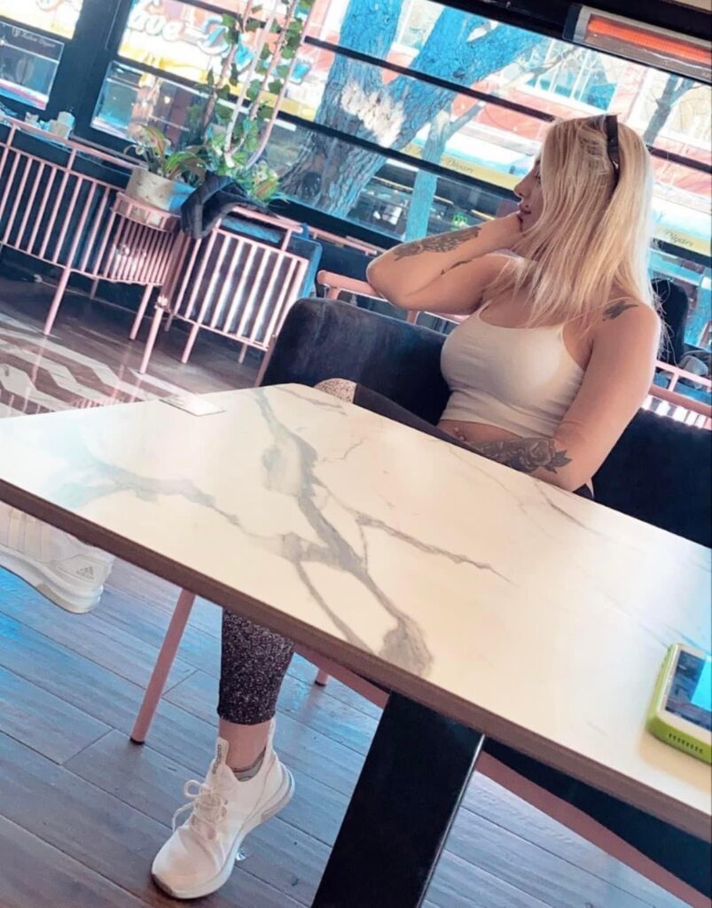 Escort Mersin Olgun Suzan ve Deneyimli Kadınlarla Özel Anlar